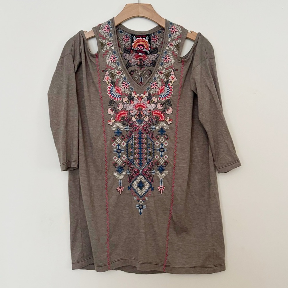 Johnny Was Womens Top Gray Cold Shoulder Embroidered Floral Size‎ Small